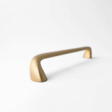 Cargar imagen en el visor de la galería, Twist, Solid Brass Cabinet Pulls