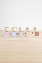 Carregar imagem no visualizador da galeria, A Basket Full of Flowers Car Diffuser