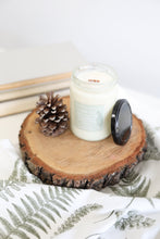 Carregar imagem no visualizador da galeria, "Walking In A Garden After The Rain" Candle