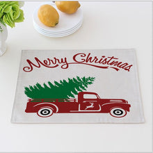 Carregar imagem no visualizador da galeria, Holiday Plaid Dinner Mats