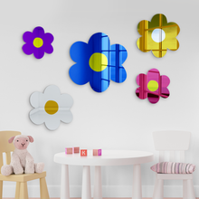 Carregar imagem no visualizador da galeria, Flower Mirror Decor
