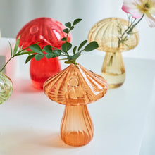 Carregar imagem no visualizador da galeria, Vibrant Mushroom Glass Vases
