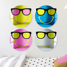 Carregar imagem no visualizador da galeria, Happy Face with Cool Sunglasses