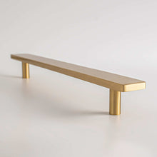 Cargar imagen en el visor de la galería, Auburn Pull – Cabinet Handles | Inspire Hardware