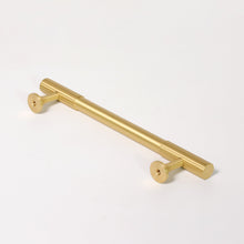 Cargar imagen en el visor de la galería, Sunbeam, Solid Brass Cabinet Pulls
