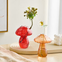Carregar imagem no visualizador da galeria, Vibrant Mushroom Glass Vases