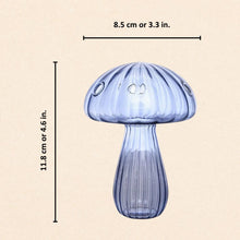 Carregar imagem no visualizador da galeria, Vibrant Mushroom Glass Vases