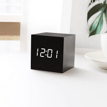 Carregar imagem no visualizador da galeria, LED Cube Clock