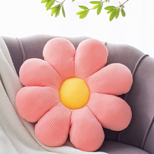 Carregar imagem no visualizador da galeria, Petal Plush Pillows