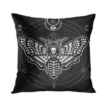 Carregar imagem no visualizador da galeria, Midnight Mystique Cushion Cover