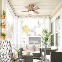 Carregar imagem no visualizador da galeria, 24" Farmhouse Flush Mount Reversible Iron Ceiling Fan with Lighting and Remote Control