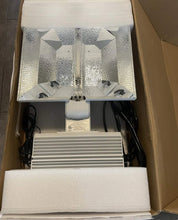 Cargar imagen en el visor de la galería, Luxx Lighting Double Ended 1000 Watt HPS Grow Light Fixture with L7-15P 15A 277V