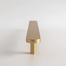 Cargar imagen en el visor de la galería, Orbital, Solid Brass Cabinet Pulls