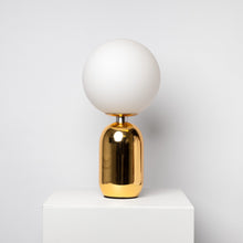 Carregar imagem no visualizador da galeria, Moon Top Table Lamp