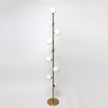 Carregar imagem no visualizador da galeria, Aurelia Floor Lamp