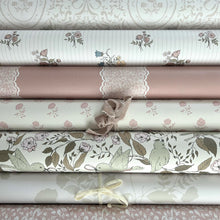 Carregar imagem no visualizador da galeria, Lilla Wallpaper by Ali Anni