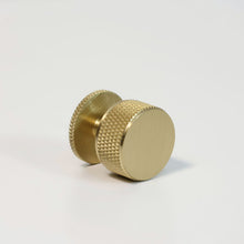 Cargar imagen en el visor de la galería, Dusk Knurled Knob