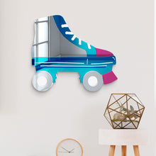 Carregar imagem no visualizador da galeria, Vintage Roller Skates