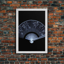 Cargar imagen en el visor de la galería, Folding Fan Wall Art, Chinese Art Print, White Fan, Black And White, Minimalist Print, Wall Decor, Canvas Print, Wall Art, Framed Canvas