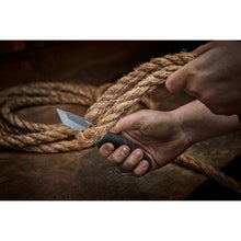 Carregar imagem no visualizador da galeria, Milwaukee 48-22-1998 3 in. HARDLINE™ Serrated Tanto Blade Pocket Knife