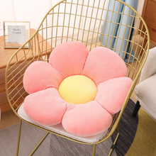 Carregar imagem no visualizador da galeria, Petal Plush Pillows