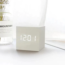 Carregar imagem no visualizador da galeria, LED Cube Clock
