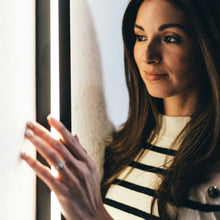 Cargar imagen en el visor de la galería, Linear Minimalist Wall Lamp