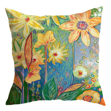Carregar imagem no visualizador da galeria, Summer Flowers Cushion Covers