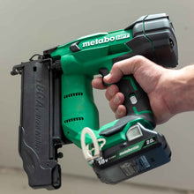 Carregar imagem no visualizador da galeria, Metabo HPT NT1850DFTM 18V Compact 18 Gauge Cordless Brad Nailer Kit (1x2.0Ah)