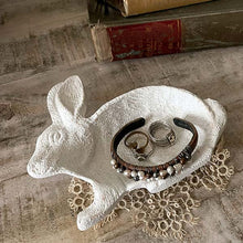 Carregar imagem no visualizador da galeria, Bunny Trinket Dish