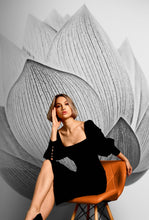Carregar imagem no visualizador da galeria, Black and White Lotus Flower Wall Mural #6116