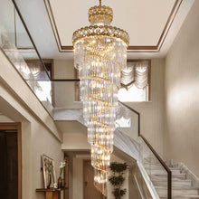 Carregar imagem no visualizador da galeria, Luxurious Luster Chandelier