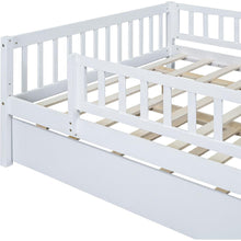 Carregar imagem no visualizador da galeria, Full Size Wood Daybed with Trundle and Fence Guardrails, White