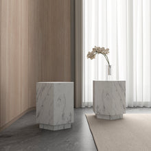 Carregar imagem no visualizador da galeria, Italian Carrara Side Table