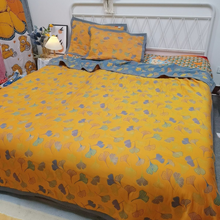 Carregar imagem no visualizador da galeria, Ginkgo Leaf Quilt