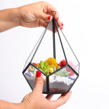 Carregar imagem no visualizador da galeria, 8” Geometric Black Tear Glass Succulent Terrarium Kit
