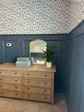 Carregar imagem no visualizador da galeria, Lillian Wallpaper by Ali Anni