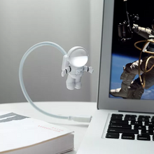 Load image into Gallery viewer, Astronaut Night Light