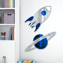 Carregar imagem no visualizador da galeria, 2-Piece Set | Planet Saturn & Space Rocket Decor