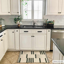 Carregar imagem no visualizador da galeria, Aibonito Wool Area Rug