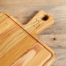 Carregar imagem no visualizador da galeria, All Friends - Cutting Board
