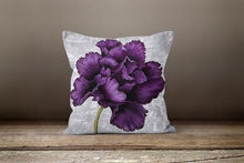 Carregar imagem no visualizador da galeria, Purple Floral Cushion Covers