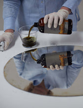 Load image into Gallery viewer, Antique Mirror Solution