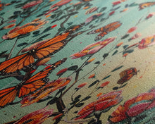 Carregar imagem no visualizador da galeria, Framed Canvas Monarch Butterfly Painting, Vertical Framed Wall Art, Natured Art Print for Living Room, Housewarming Gift, Butterfly Art