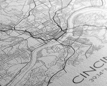 Cargar imagen en el visor de la galería, Cincinnati Street Map, Ohio Map, City Map Art, Minimalist Art, Wall Art, Canvas Print, Canvas Wall Art, Travel Wall Décor, Gift For Her