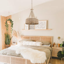 Carregar imagem no visualizador da galeria, 4-Light Golden Farmhouse Dry Rated Chandelier