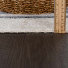 Carregar imagem no visualizador da galeria, Giza Washable Area Rug