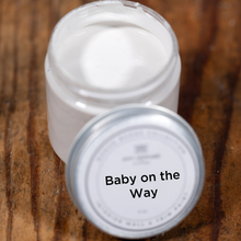 Carregar imagem no visualizador da galeria, Baby on the Way - Manor Borne Wall Paint