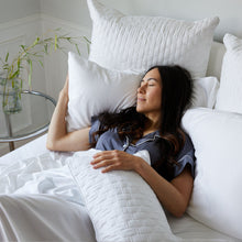 Carregar imagem no visualizador da galeria, Bamboo Quilted Euro Sham 1 Piece - White