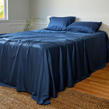 Carregar imagem no visualizador da galeria, Bamboo Bed Sheet Set - Indigo